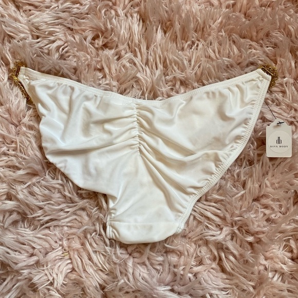 White and gold bikini bottom scrunch butt large new NWT - Picture 5 of 10